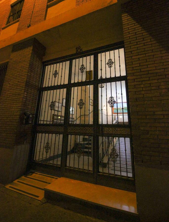 Apartamento La Feria Daire Sevilla Dış mekan fotoğraf